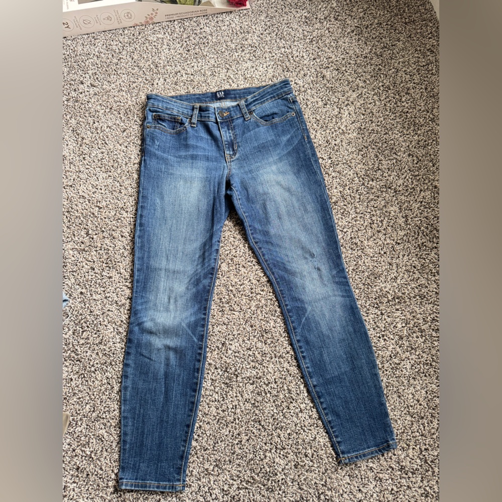 GAP Women's Blue Straight Leg Jeans
